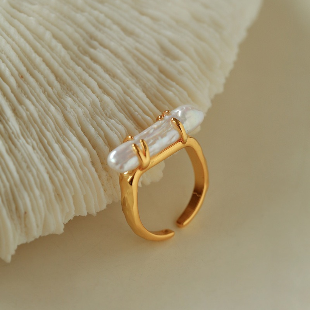 Shaped Pearls Ring